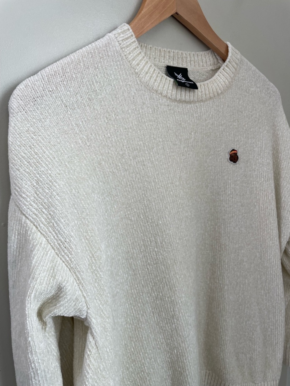 Fingercroxx "Bigfoot" Chenille Knit Crewneck Sweater Cream Size XS/S Streetwear - Picture 4 of 11